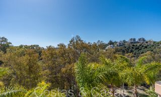 Penthouse en duplex spacieux et lumineux à vendre situé à Nueva Andalucia, Marbella 67982 