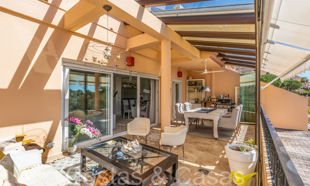 Penthouse en duplex spacieux et lumineux à vendre situé à Nueva Andalucia, Marbella 67984