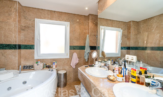 Penthouse en duplex spacieux et lumineux à vendre situé à Nueva Andalucia, Marbella 67996 