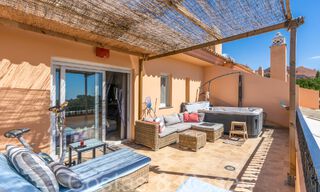Penthouse en duplex spacieux et lumineux à vendre situé à Nueva Andalucia, Marbella 68001 