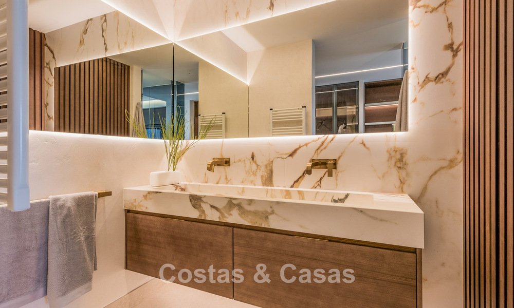 Appartement sophistiqué rénové à vendre à Las Dunas Park, un resort exclusif entre Marbella et Estepona 774409