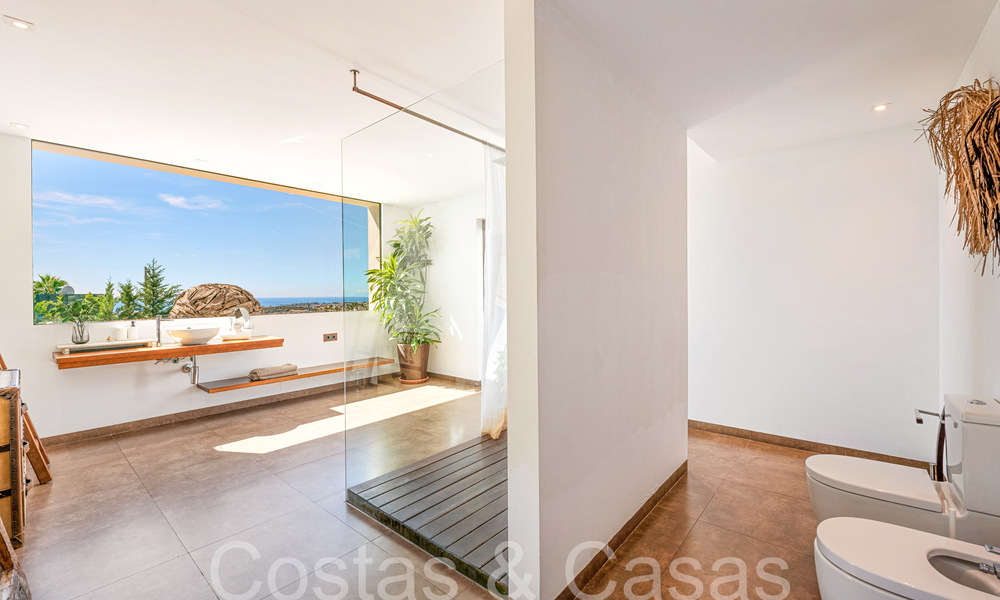 Villa design haut de gamme prête à emménager à vendre, en première ligne de golf avec vue sur la mer à Benahavis - Marbella 68441