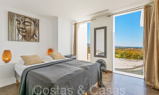 Villa design haut de gamme prête à emménager à vendre, en première ligne de golf avec vue sur la mer à Benahavis - Marbella 68443 