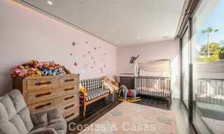 Villa de luxe spacieuse et moderniste à vendre avec vue sur le terrain de golf à Benahavis - Marbella 792499 