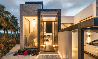 Villa de luxe spacieuse et moderniste à vendre avec vue sur le terrain de golf à Benahavis - Marbella 792529 