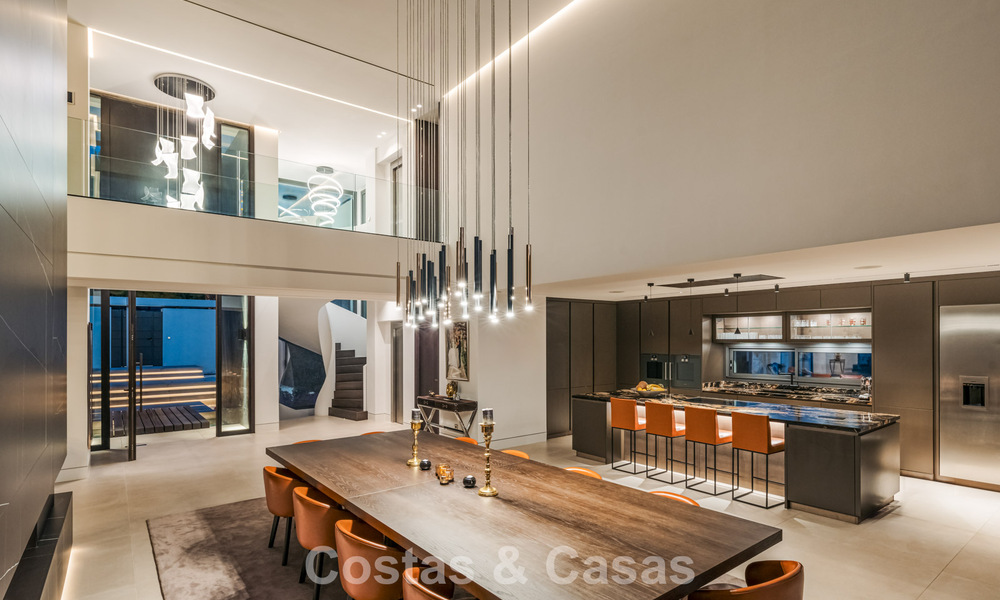 Villa de luxe spacieuse et moderniste à vendre avec vue sur le terrain de golf à Benahavis - Marbella 792531