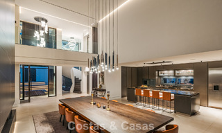 Villa de luxe spacieuse et moderniste à vendre avec vue sur le terrain de golf à Benahavis - Marbella 792531 