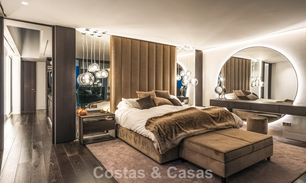 Villa de luxe spacieuse et moderniste à vendre avec vue sur le terrain de golf à Benahavis - Marbella 792535