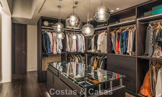 Villa de luxe spacieuse et moderniste à vendre avec vue sur le terrain de golf à Benahavis - Marbella 792536 