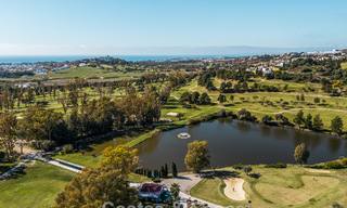 Villa de luxe spacieuse et moderniste à vendre avec vue sur le terrain de golf à Benahavis - Marbella 792549 
