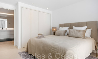 Prête à emménager, chic villa de luxe méditerranéenne à vendre, près de la plage à l'est du centre de Marbella 68603 