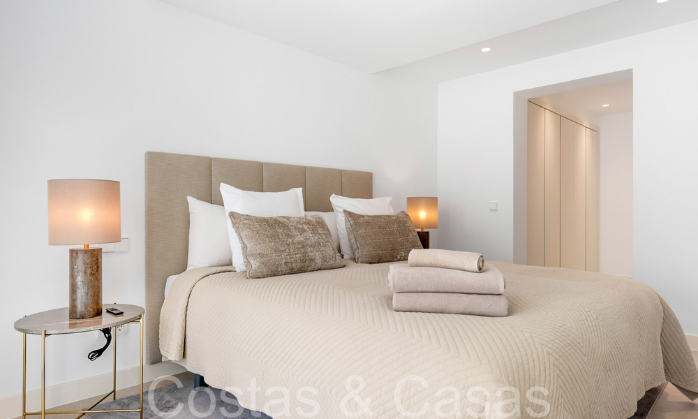 Prête à emménager, chic villa de luxe méditerranéenne à vendre, près de la plage à l'est du centre de Marbella 68609