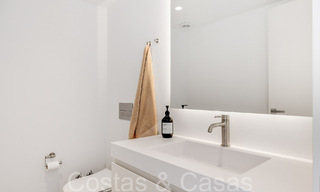 Prête à emménager, chic villa de luxe méditerranéenne à vendre, près de la plage à l'est du centre de Marbella 68620 