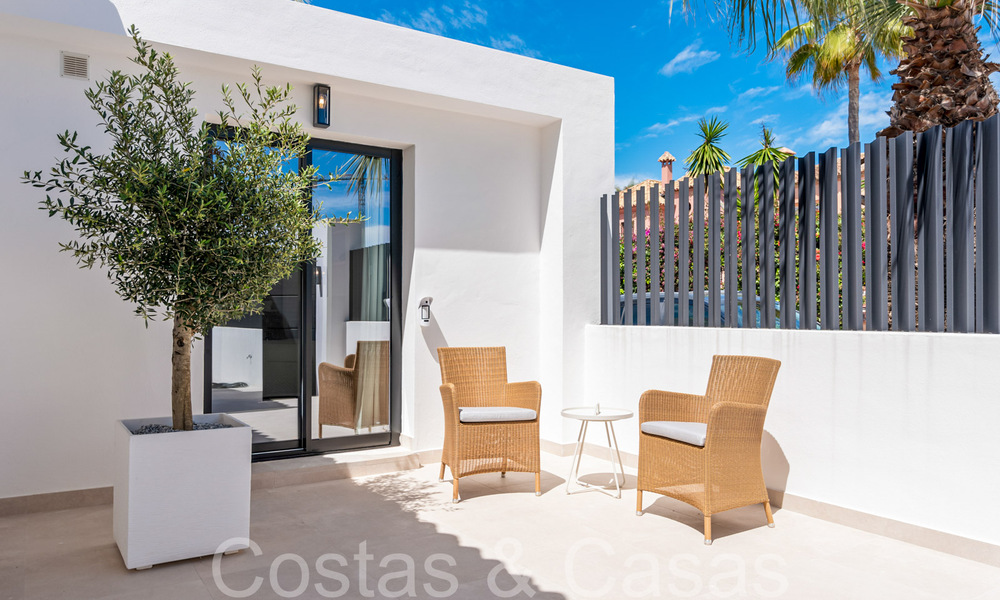 Prête à emménager, chic villa de luxe méditerranéenne à vendre, près de la plage à l'est du centre de Marbella 68644