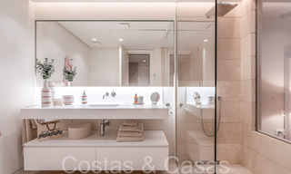 Prêt à emménager! Appartement de jardin contemporain avec de belles vues sur la mer à vendre, à quelques minutes en voiture du centre de Marbella 68666 