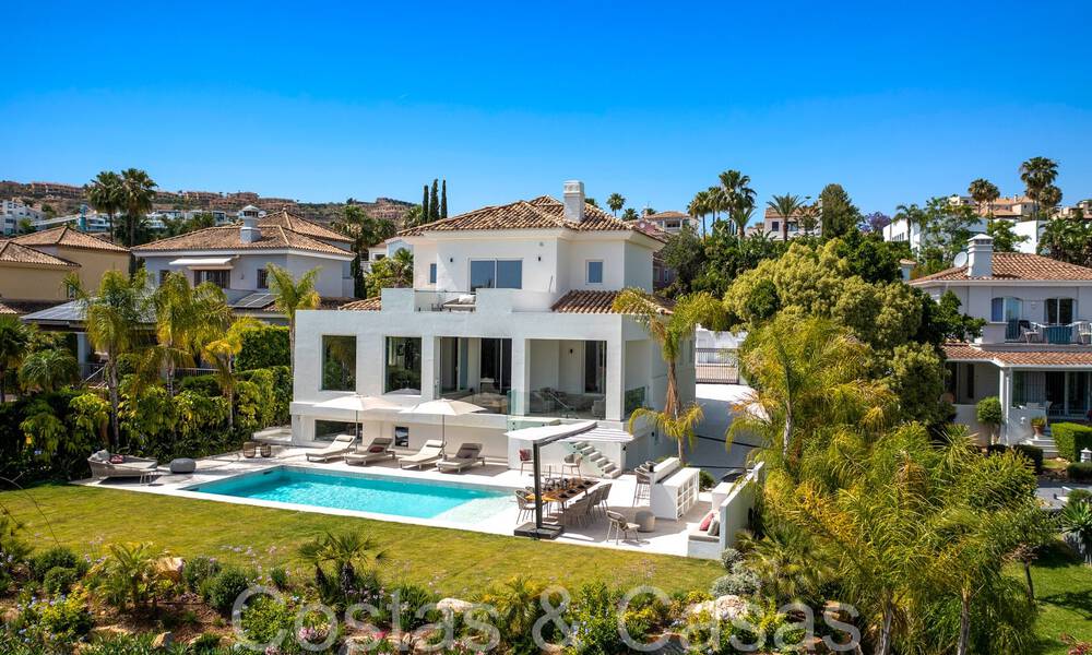 Belle villa rénovée de style méditerranéen contemporain à vendre, adjacente au terrain de golf de Benahavis - Marbella 69117