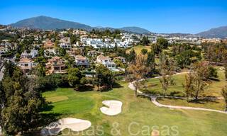 Belle villa rénovée de style méditerranéen contemporain à vendre, adjacente au terrain de golf de Benahavis - Marbella 69120 