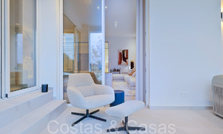 Belle villa rénovée de style méditerranéen contemporain à vendre, adjacente au terrain de golf de Benahavis - Marbella 69153 