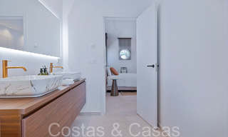 Belle villa rénovée de style méditerranéen contemporain à vendre, adjacente au terrain de golf de Benahavis - Marbella 69161 