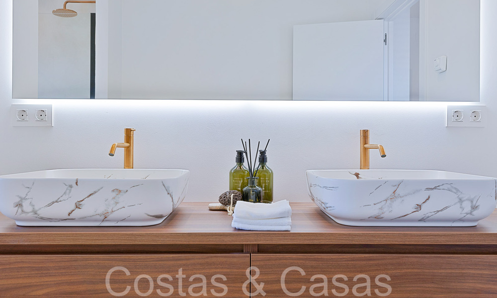 Belle villa rénovée de style méditerranéen contemporain à vendre, adjacente au terrain de golf de Benahavis - Marbella 69162