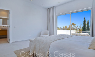 Belle villa rénovée de style méditerranéen contemporain à vendre, adjacente au terrain de golf de Benahavis - Marbella 69166 