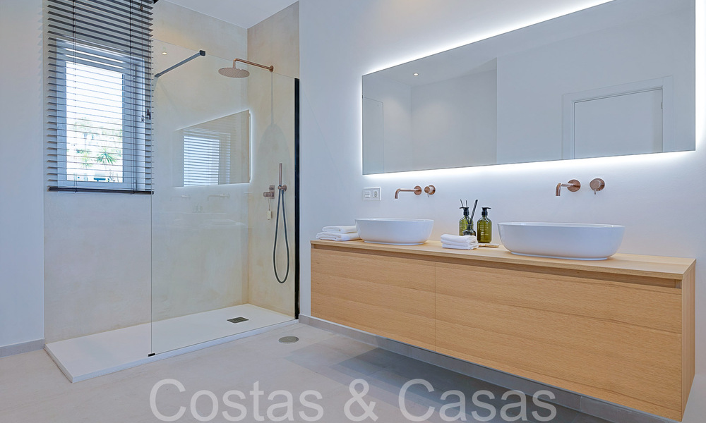 Belle villa rénovée de style méditerranéen contemporain à vendre, adjacente au terrain de golf de Benahavis - Marbella 69168