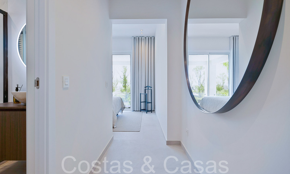 Belle villa rénovée de style méditerranéen contemporain à vendre, adjacente au terrain de golf de Benahavis - Marbella 69182