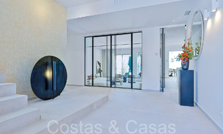 Belle villa rénovée de style méditerranéen contemporain à vendre, adjacente au terrain de golf de Benahavis - Marbella 69186 
