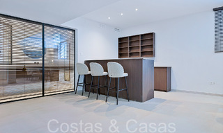 Belle villa rénovée de style méditerranéen contemporain à vendre, adjacente au terrain de golf de Benahavis - Marbella 69206 