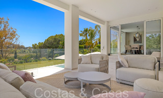 Belle villa rénovée de style méditerranéen contemporain à vendre, adjacente au terrain de golf de Benahavis - Marbella 69215 