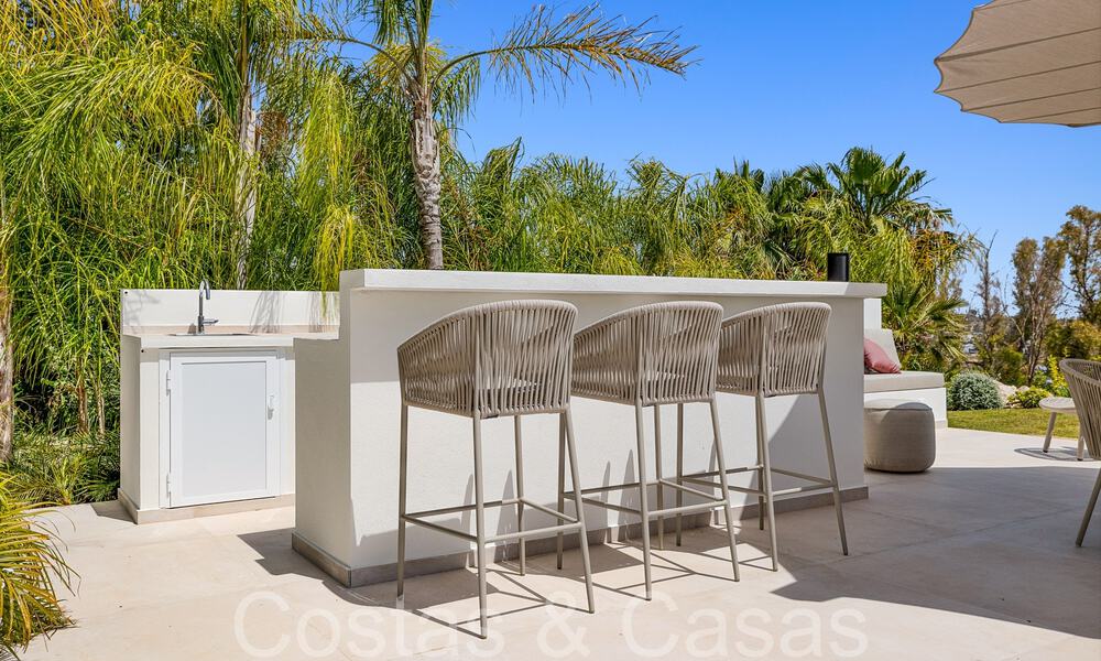 Belle villa rénovée de style méditerranéen contemporain à vendre, adjacente au terrain de golf de Benahavis - Marbella 69217