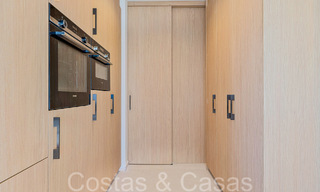 Belle villa rénovée de style méditerranéen contemporain à vendre, adjacente au terrain de golf de Benahavis - Marbella 69236 