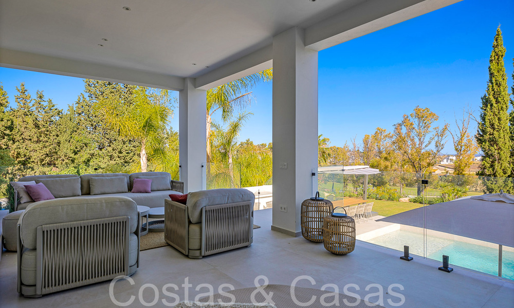 Belle villa rénovée de style méditerranéen contemporain à vendre, adjacente au terrain de golf de Benahavis - Marbella 69247