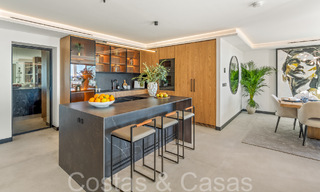 Penthouse en duplex de premier ordre avec vue panoramique sur la mer et piscine privée à vendre à Nueva Andalucia, Marbella 69466 