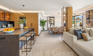 Penthouse en duplex de premier ordre avec vue panoramique sur la mer et piscine privée à vendre à Nueva Andalucia, Marbella 69475 