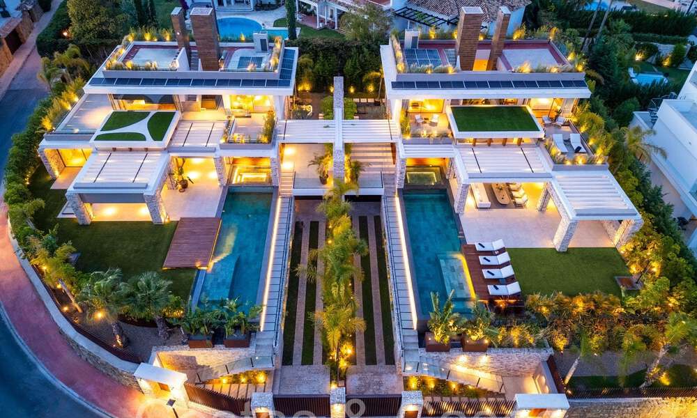 Chef-d'œuvre architectural à vendre, à distance de marche de Puerto Banus et de la plage de Nueva Andalucia, Marbella 69421