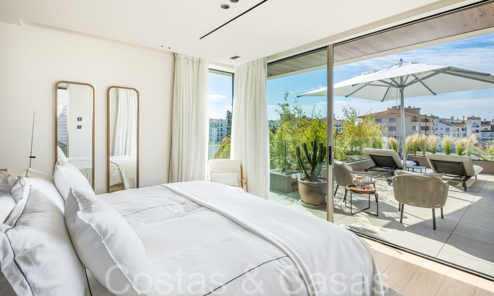 Chef-d'œuvre architectural à vendre, à distance de marche de Puerto Banus et de la plage de Nueva Andalucia, Marbella 69423