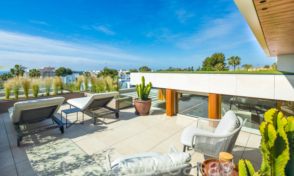 Chef-d'œuvre architectural à vendre, à distance de marche de Puerto Banus et de la plage de Nueva Andalucia, Marbella 69425