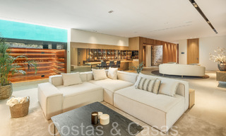 Chef-d'œuvre architectural à vendre, à distance de marche de Puerto Banus et de la plage de Nueva Andalucia, Marbella 69439 