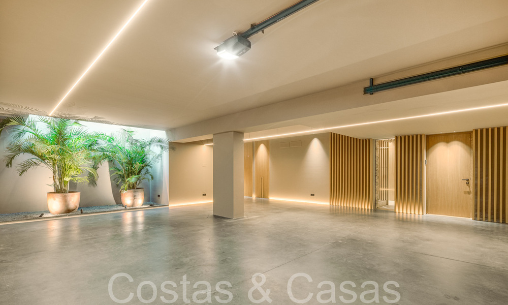 Chef-d'œuvre architectural à vendre, à distance de marche de Puerto Banus et de la plage de Nueva Andalucia, Marbella 69440