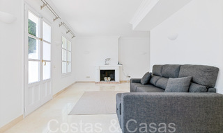 Charmante maison de ville à vendre dans une urbanisation fermée sur les collines de Marbella - Benahavis 69483 