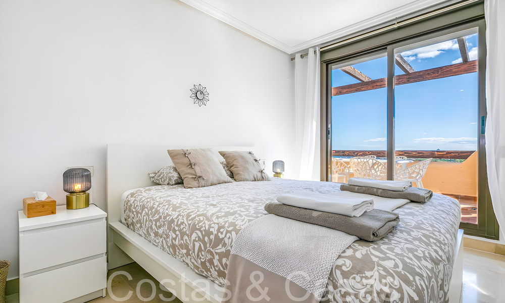 Penthouse de luxe prêt à emménager avec une vue magnifique sur le golf et la mer Méditerranée à vendre à Benahavis - Marbella 69609