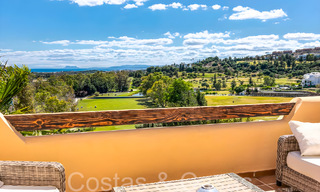 Penthouse de luxe prêt à emménager avec une vue magnifique sur le golf et la mer Méditerranée à vendre à Benahavis - Marbella 69612 