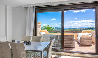 Penthouse de luxe prêt à emménager avec une vue magnifique sur le golf et la mer Méditerranée à vendre à Benahavis - Marbella 69631 