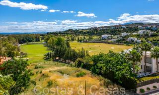 Penthouse de luxe prêt à emménager avec une vue magnifique sur le golf et la mer Méditerranée à vendre à Benahavis - Marbella 69638 