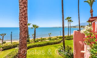 Appartement sophistiqué en première ligne de plage à vendre dans un complexe exclusif sur le New Golden Mile, Marbella - Estepona 69990 