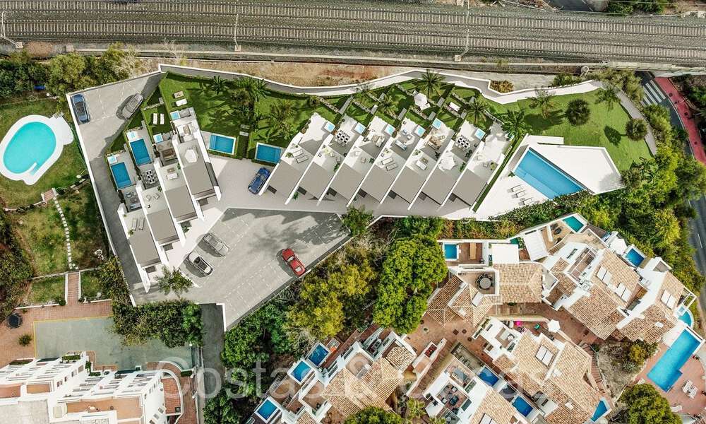 Maisons de ville modernes de 3 chambres avec jardin privé à vendre à Fuengirola, Costa del Sol 70168