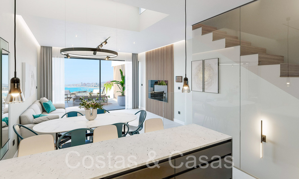 Maisons de ville modernes de 3 chambres avec jardin privé à vendre à Fuengirola, Costa del Sol 70170