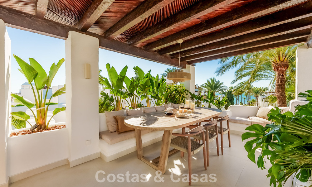 Penthouse de luxe à vendre dans un complexe balnéaire de haute qualité à quelques pas du centre d'Estepona 774286