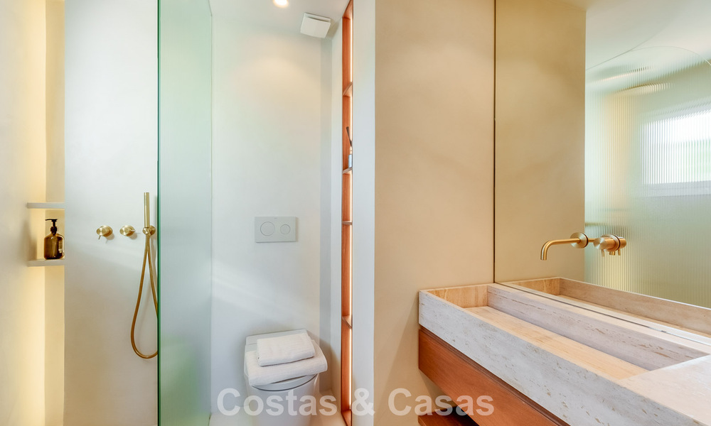 Penthouse de luxe à vendre dans un complexe balnéaire de haute qualité à quelques pas du centre d'Estepona 774292